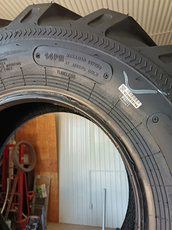 Пневматическая шина Roadhiker 12.5 80-18 14PR TL R-4 SLR4A