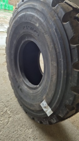 Пневматическая шина 23.5R25 Starmaxx StxL31 ** 201 A2/185 B L-3/E-3 3STD T