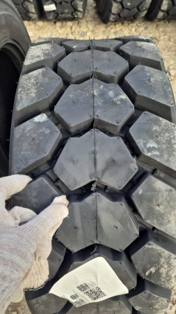 Пневматическая шина 12-16.5 / PR14 Starmaxx SM-I40 147 A3 TL