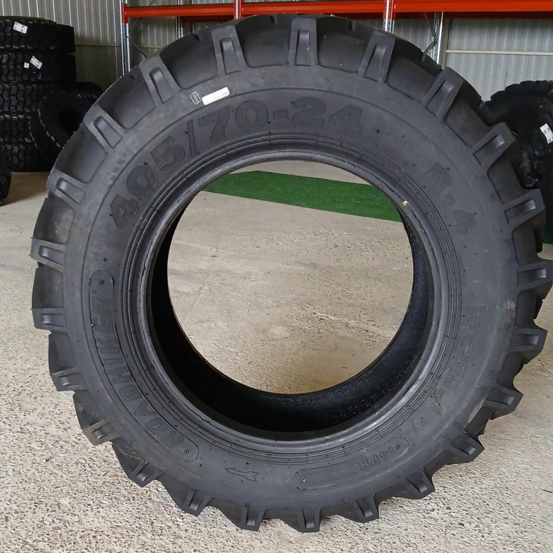 Пневматическая шина Roadhiker 405/70-24 (16.0/70-24) 14PR TL R-4/I-3 INTR4 155 A8