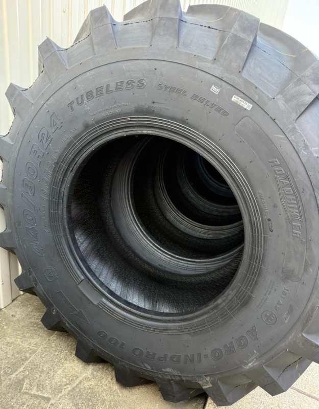 Пневматическая шина Roadhiker 440/80R24 (16.9R24) TL AGRO-INDPRO100 161A8/161B Steel Belted