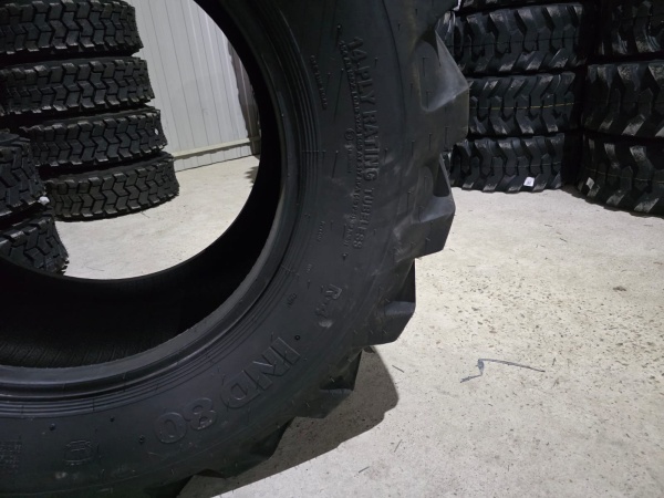 Пневматическая шина 17.5L-24 / PR14 OZKA IND80 TL