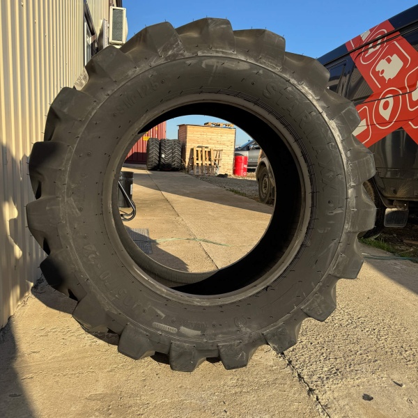 Пневматическaя шина 405/70-24 (16.0/70-24) / PR14 Starmaxx SM-I25 152 B TL