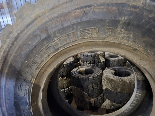 Пневматическая шина 17.5R25 STARMAXX StxL31 ** 182 A2/167 B L-3/E-3 TL