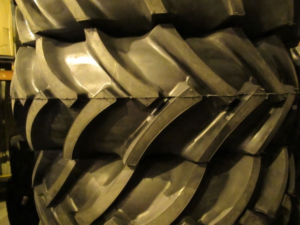 Пневматическая шина 15.5/80-24 / PR16 Starmaxx TR-60 REINFORCED 163/151 A8 TL