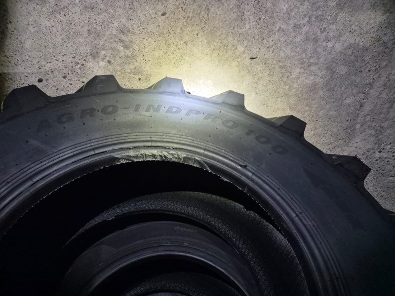 Пневматическая шина Roadhiker 460/70R24 (17.5LR24) АGRО-INDРRО100