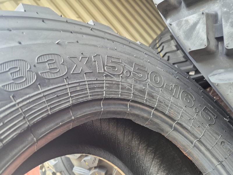 Пневматическая шина Roadhiker 33x15.50-16.5 SКS ТL