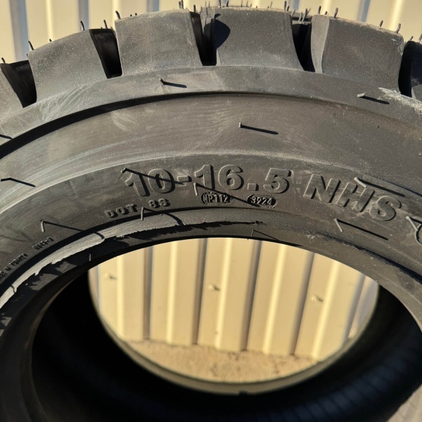 Пневматическая шина 10-16.5 / PR12 Starmaxx SM-135 138 A3 TL