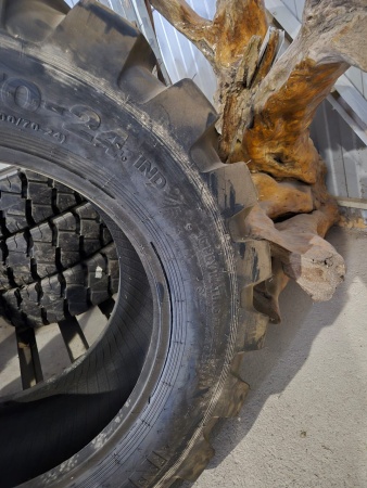 Пневматическая шина 16.0/70-24 / PR16 OZKA IND80 TL