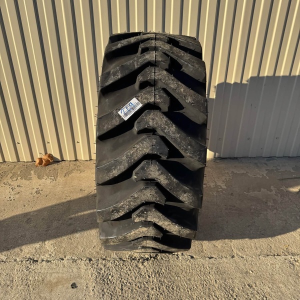 Пневматическaя шина 405/70-24 (16.0/70-24) / PR14 Starmaxx SM-I25 152 B TL